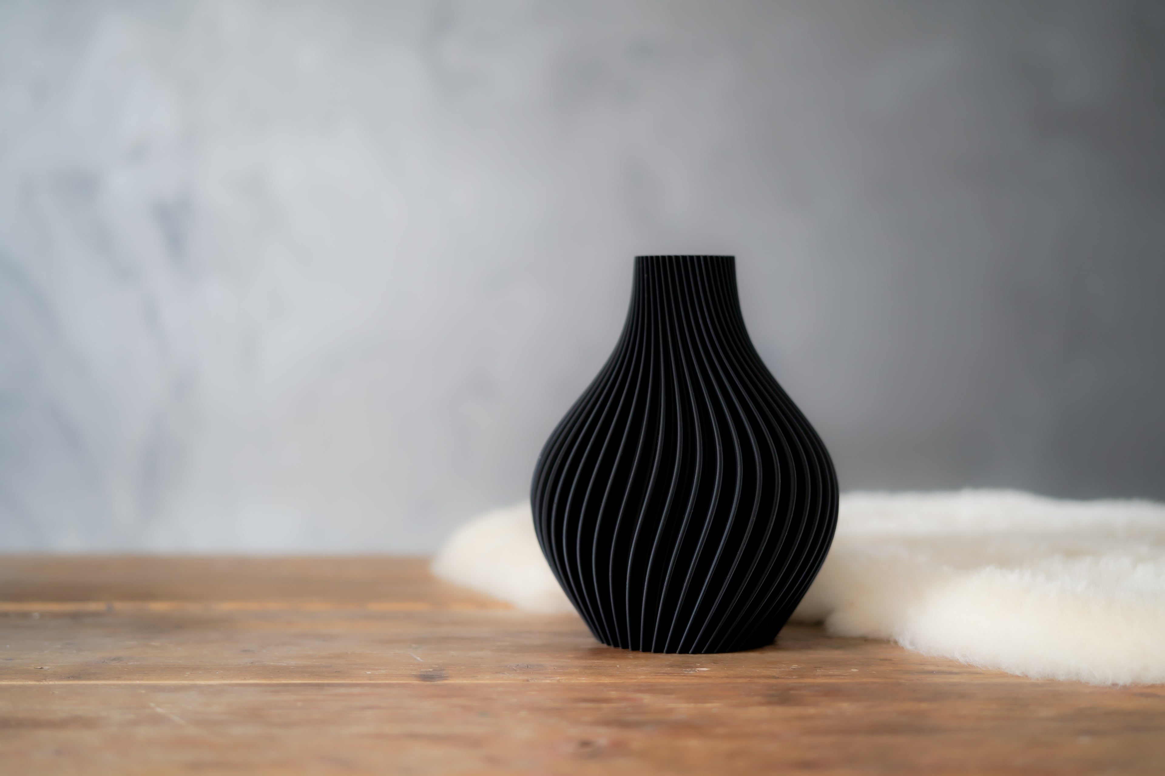 Obsidian | Charcoal Black | 3D Printed Design Vase